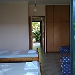 Nikolitsa Apartament *