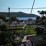 Nikolitsa Glyfada (Phocis)