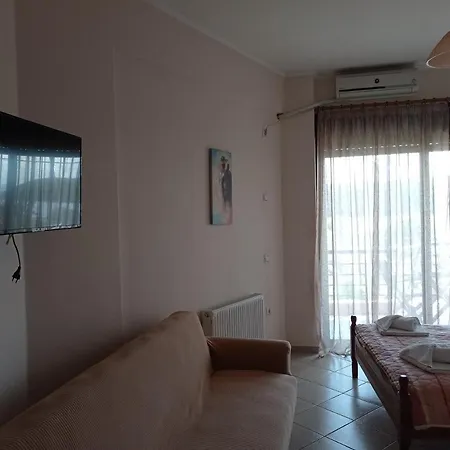 Nikolitsa Appartement *