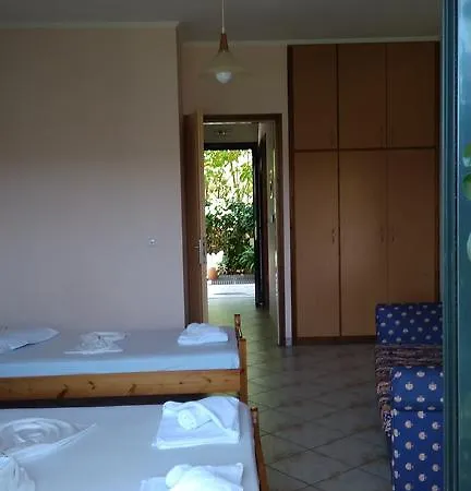 Nikolitsa Appartement *